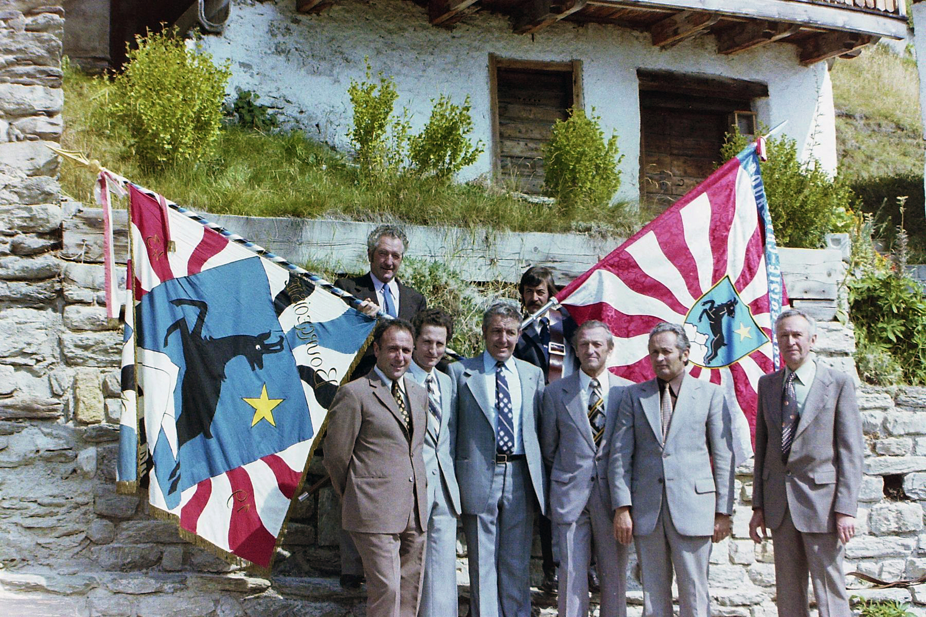 Inauguration du nouveau drapeau bourgeoisial en 1979